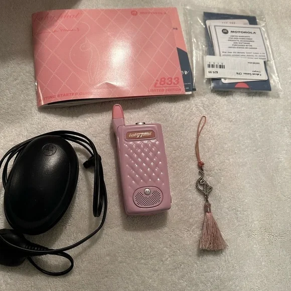 baby phat phone in the box with all the rhinestone diamonds $1200 pristine - Picture 2 of 8